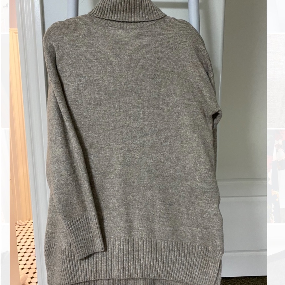 H&M Turtleneck Oversized Sweater - Small